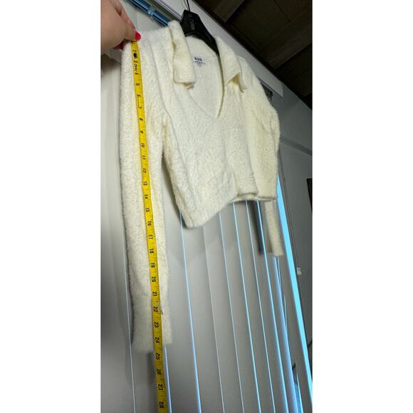 525 Eyelash Soft White Fuzzy Cropped Sweater Holiday Winter Knit Designer - Picture 14 of 16